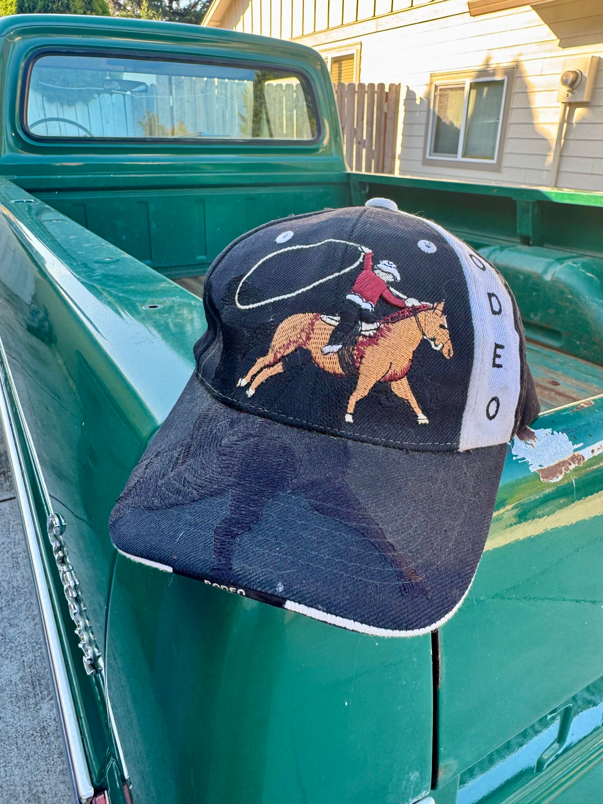 Rodeo hat