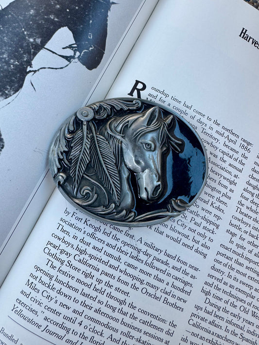 Horse belt buckle